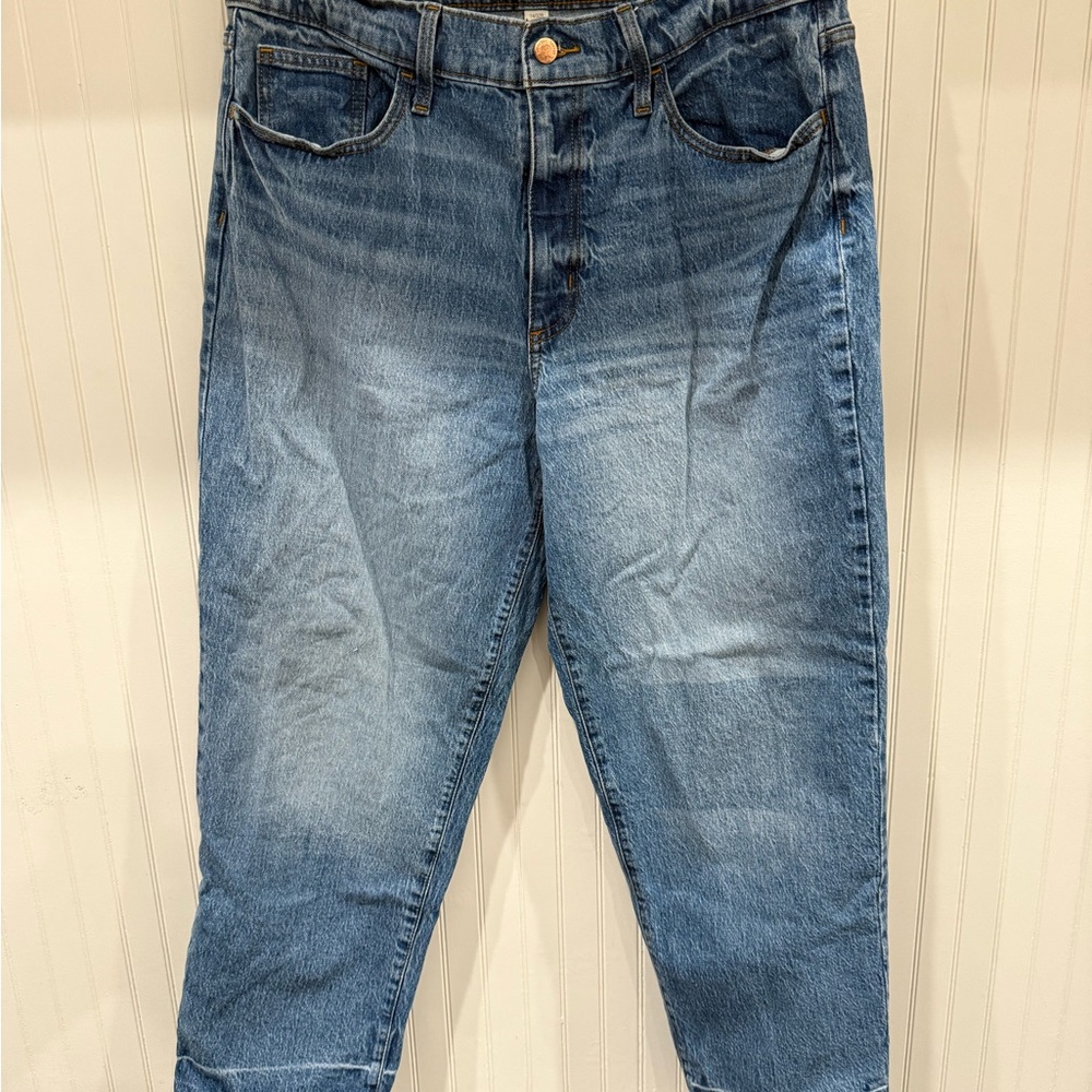 Universal Thread Vintage Straight Blue Jeans